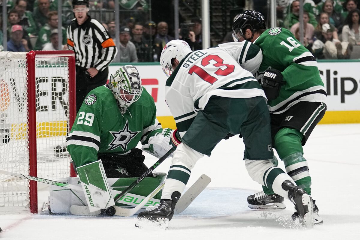 Stars goalie Oettinger going home for games in Minnesota - The San